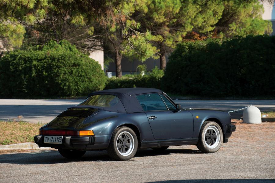  Porsche 911 Carrera 3.2 Cabriolet (911) 1984 года  (фото 9 из 13)